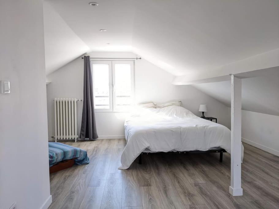 רומנוויל Grande Maison Renovee A 7 Min Du Metro מראה חיצוני תמונה
