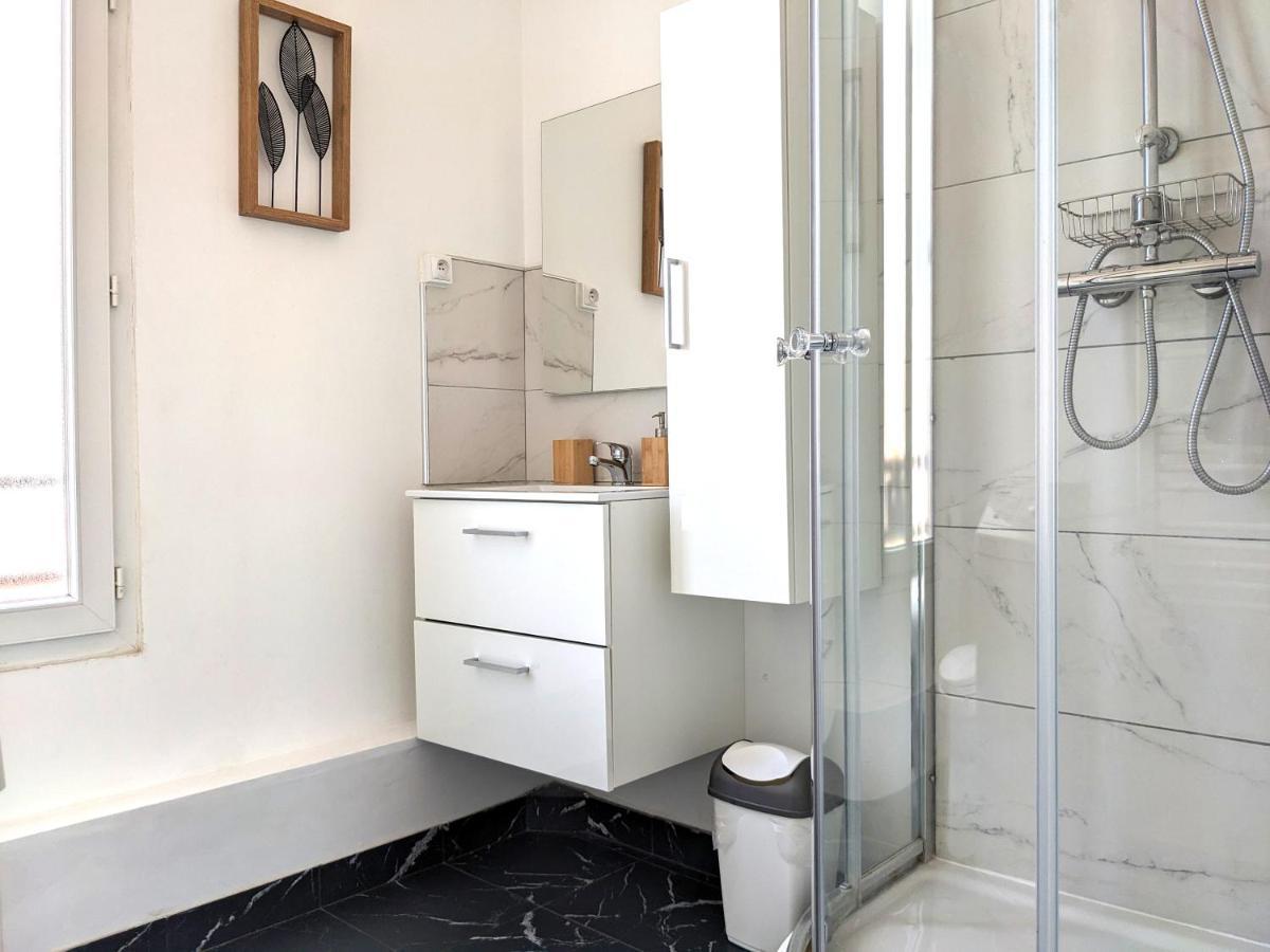 רומנוויל Grande Maison Renovee A 7 Min Du Metro מראה חיצוני תמונה